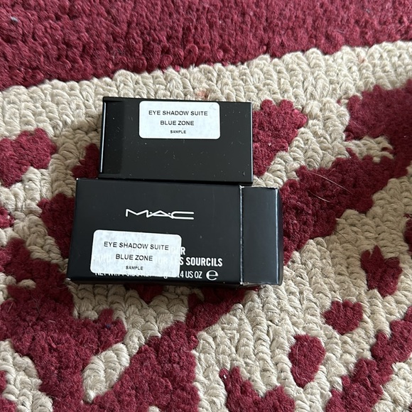 MAC Very Rare and Limited Shadow Suite Duo Shadow compact- brand new! - Picture 2 of 2